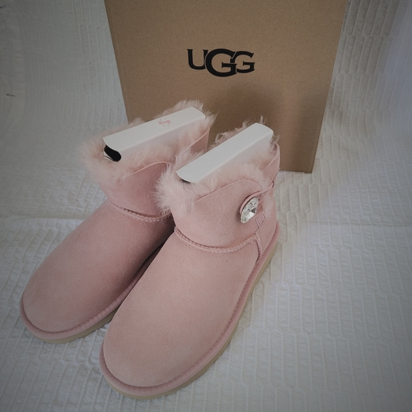 Ugg Mini Bailey Button Bling - Picture 2 of 4